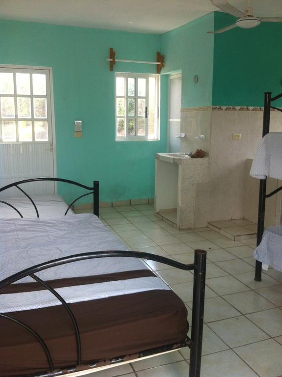 Rancho Alvarez & Hostel Cozumel